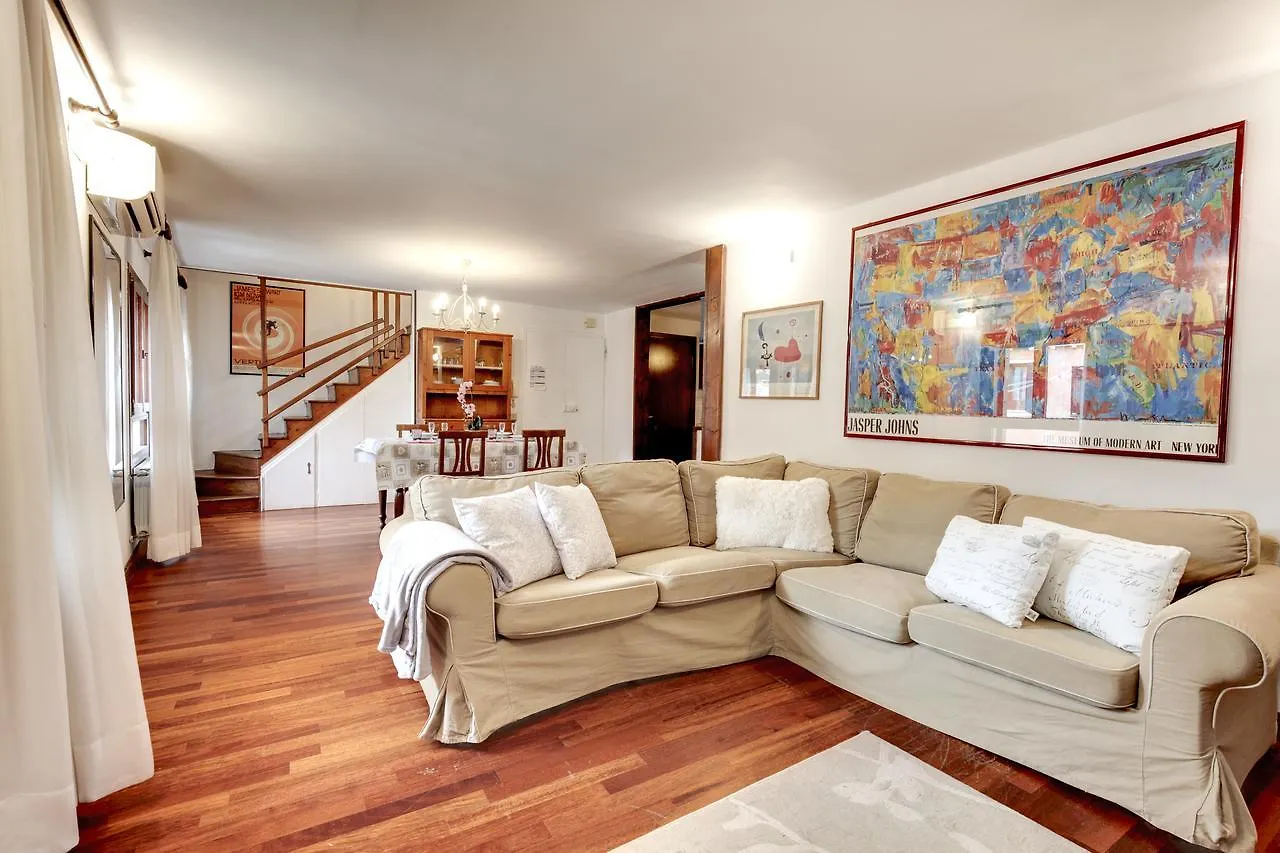 Via Garibaldi-Gigli Biennale Terrace By Wonderful Italy Apartment Venice
